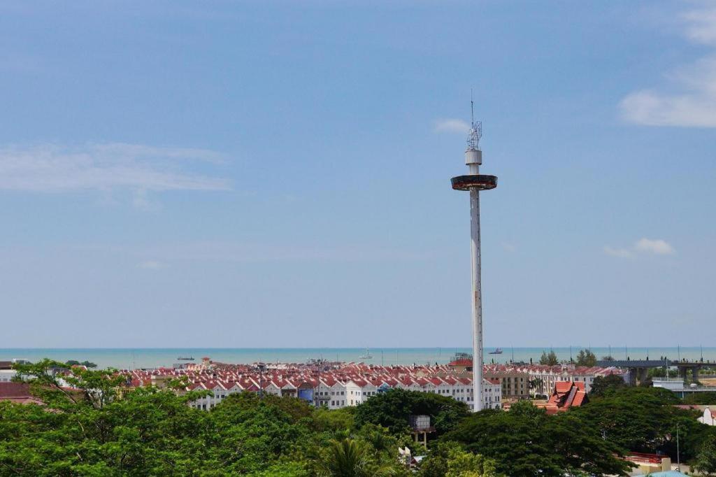 Hotel Zamburger Plaza Mahkota Malacca Kültér fotó