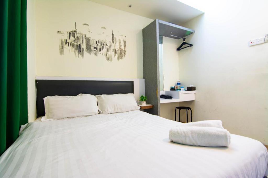 Hotel Zamburger Plaza Mahkota Malacca Kültér fotó