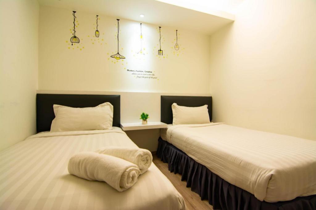 Hotel Zamburger Plaza Mahkota Malacca Kültér fotó