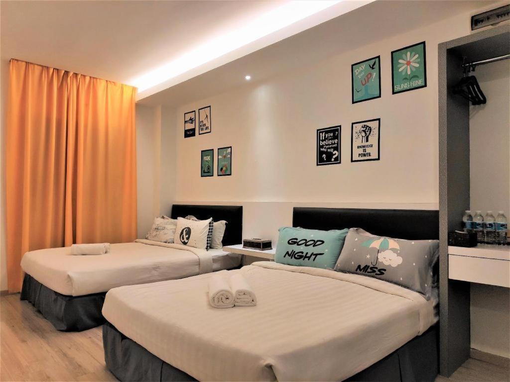 Hotel Zamburger Plaza Mahkota Malacca Kültér fotó